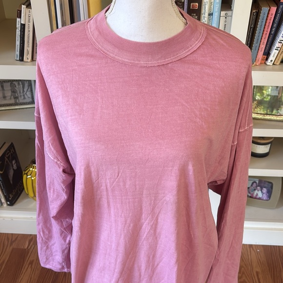 Free People We The Free Long Sleeve  Mock Neck Pink Oversized T Shirt Size Large - Picture 2 of 12